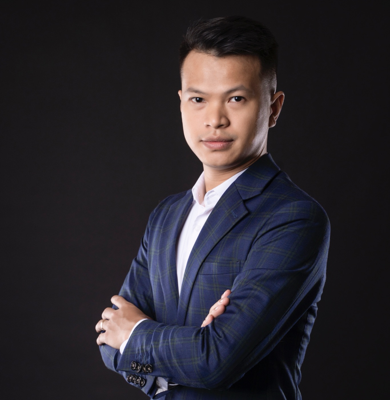 Nguyễn Minh Tuấn — Marketing Manager